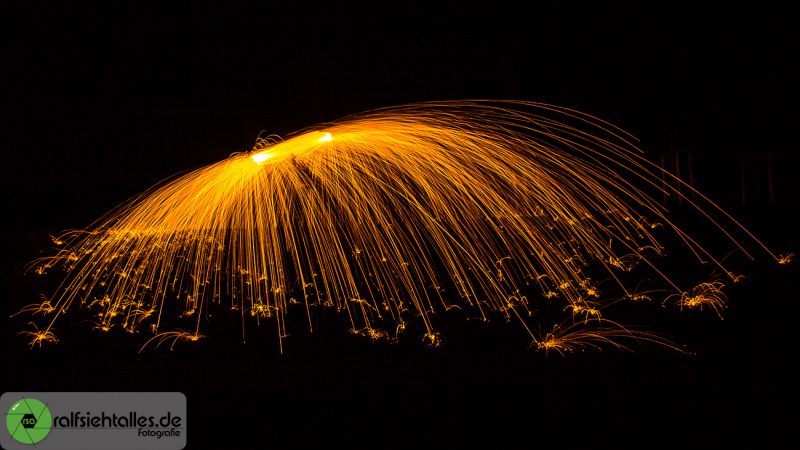 Lightpainting - Der Feuerregen